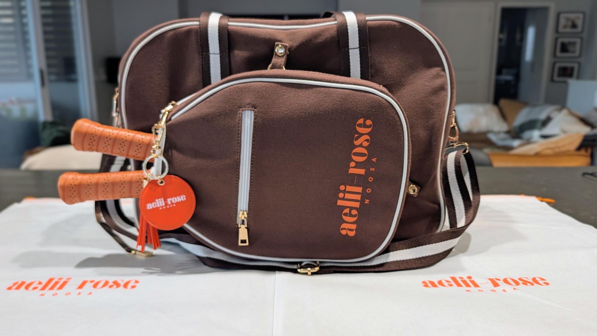 Brown canvas weekender